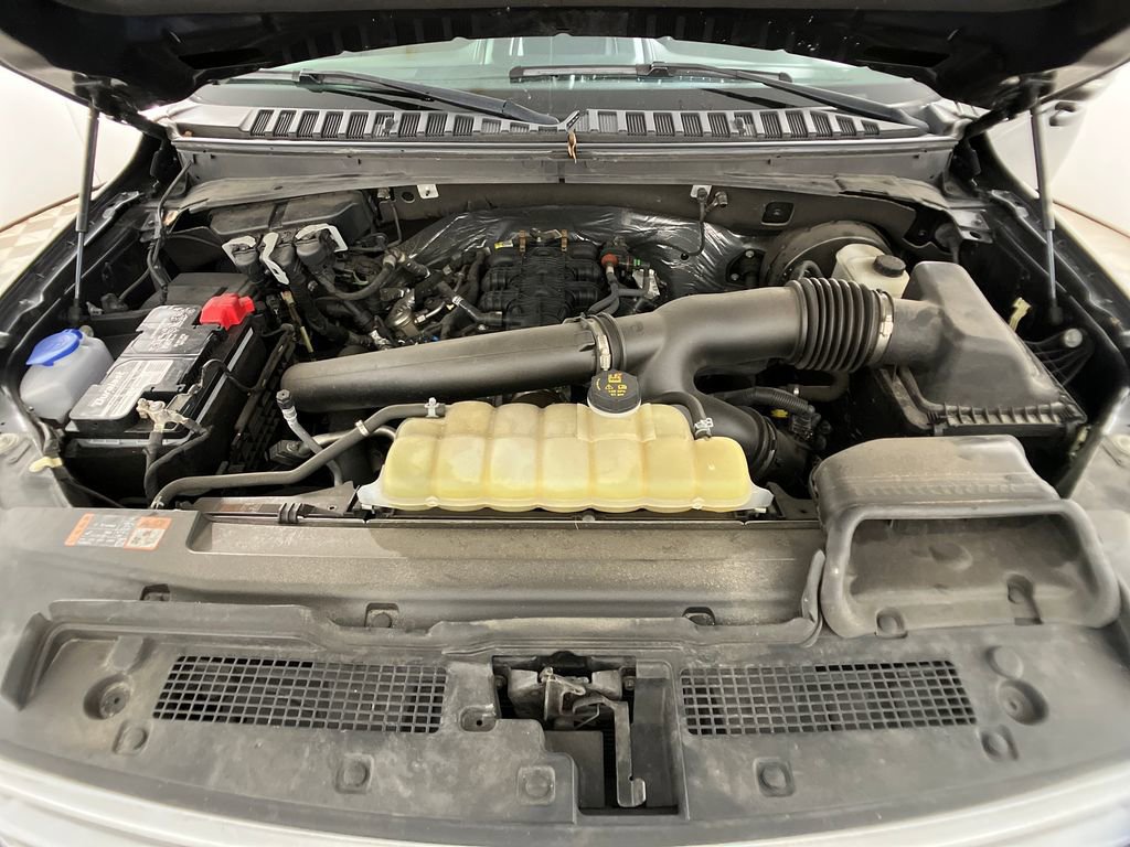 Certified 2021 Ford Expedition XLT image 32