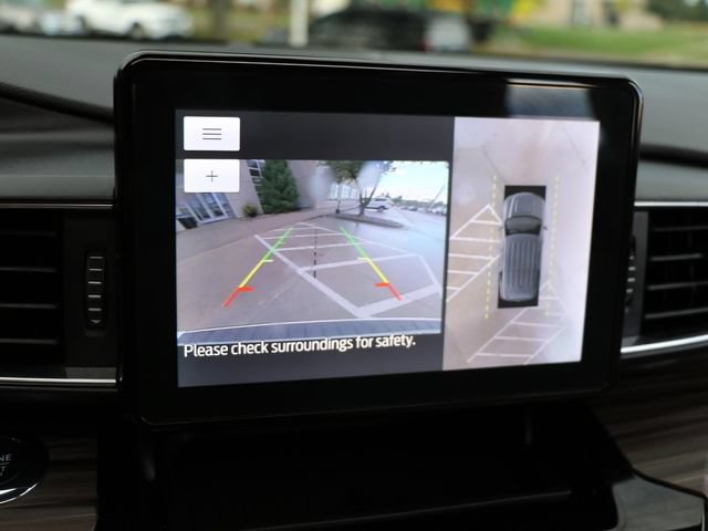 Certified 2022 Ford Explorer Limited w/ Equipment Group 301A AWD/4WD image 27
