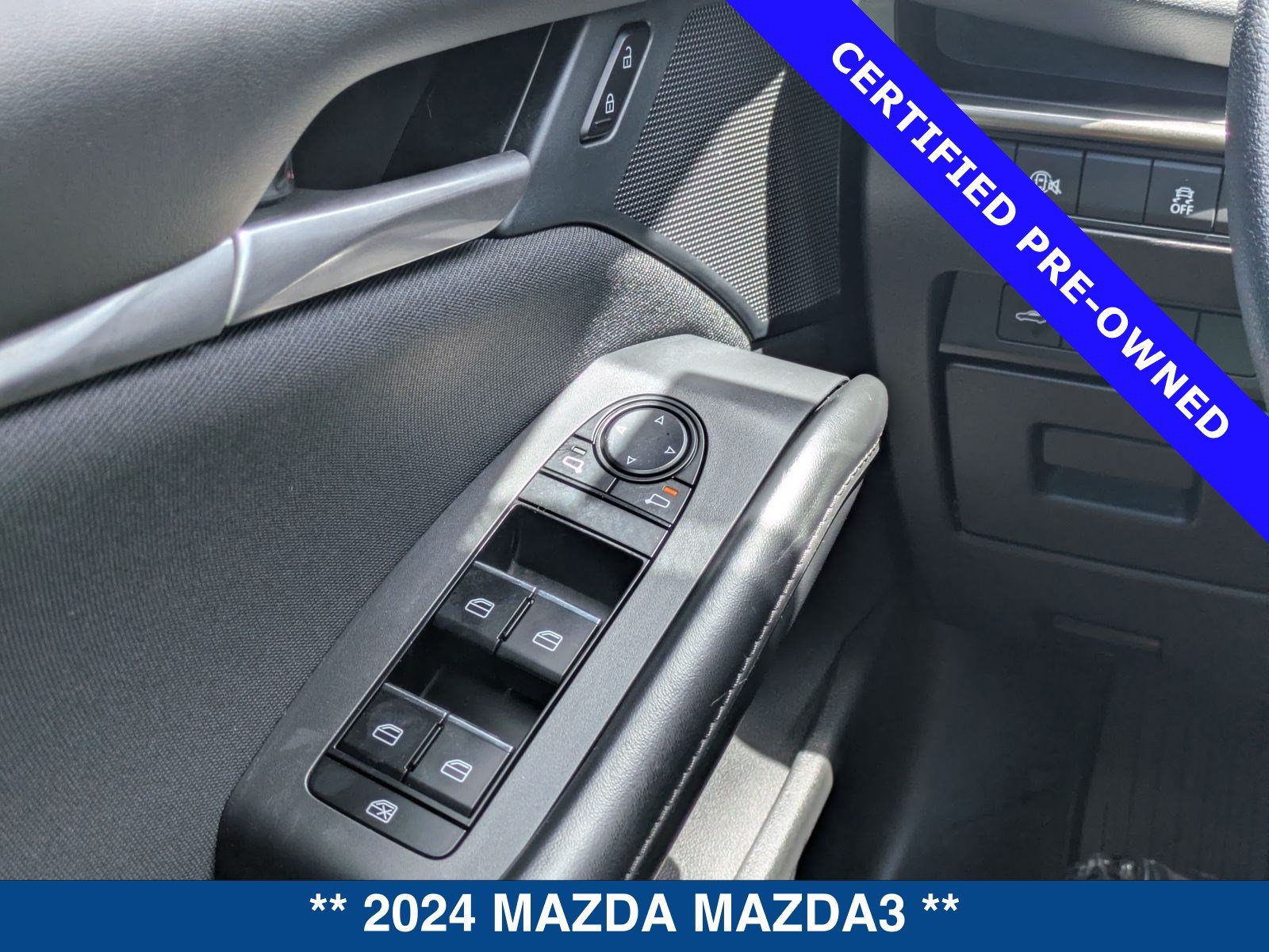 Used 2024 MAZDA MAZDA3 s FWD image 23