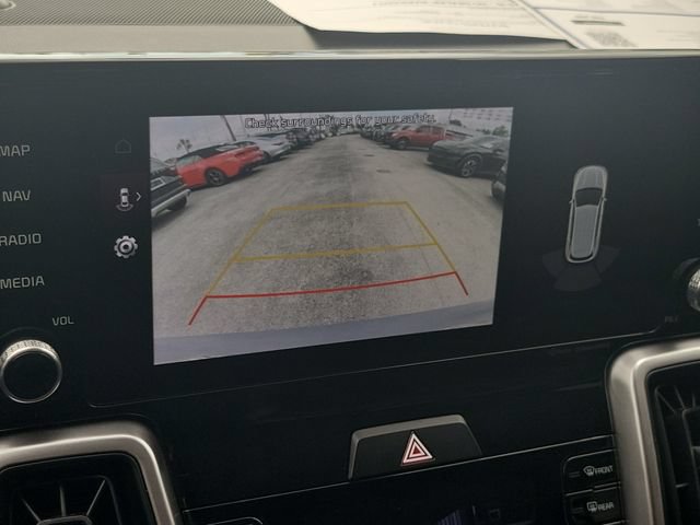 Used 2022 Kia Sorento S w/ Panoramic Sunroof Package FWD image 28