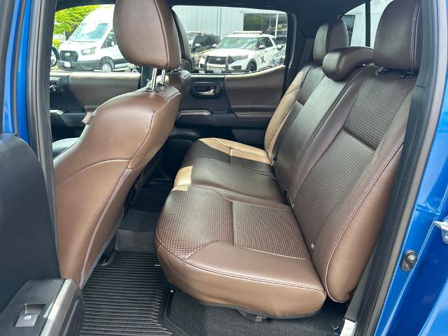 Used 2017 Toyota Tacoma Limited w/ Tow Package AWD/4WD image 10
