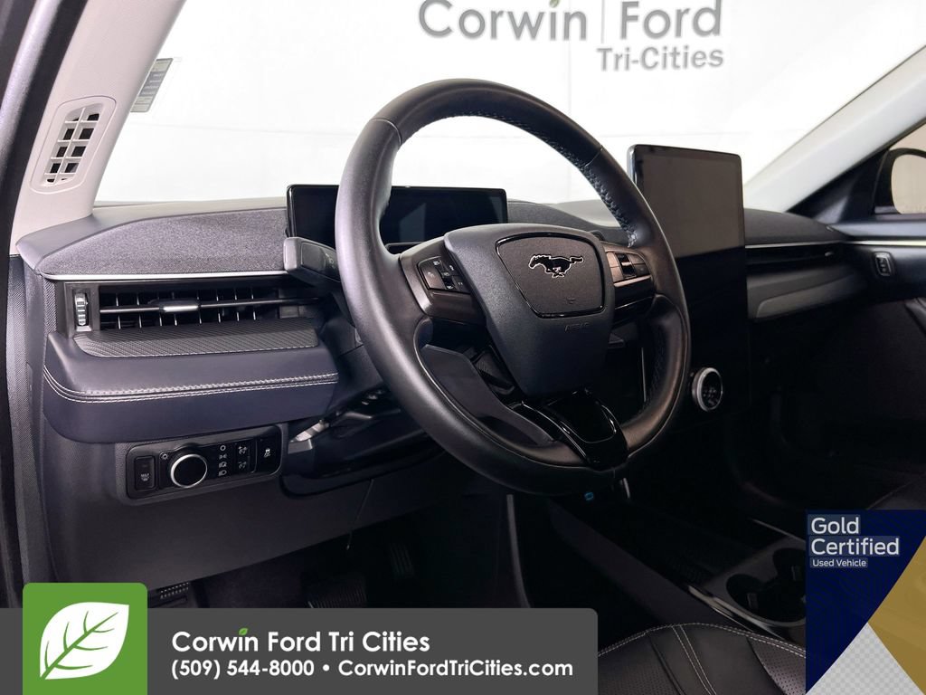 Certified 2023 Ford Mustang Mach-E Premium AWD/4WD image 3