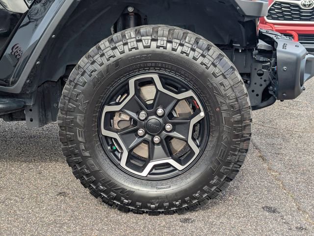 Used 2023 Jeep Gladiator Rubicon w/ LED Lighting Group image 11