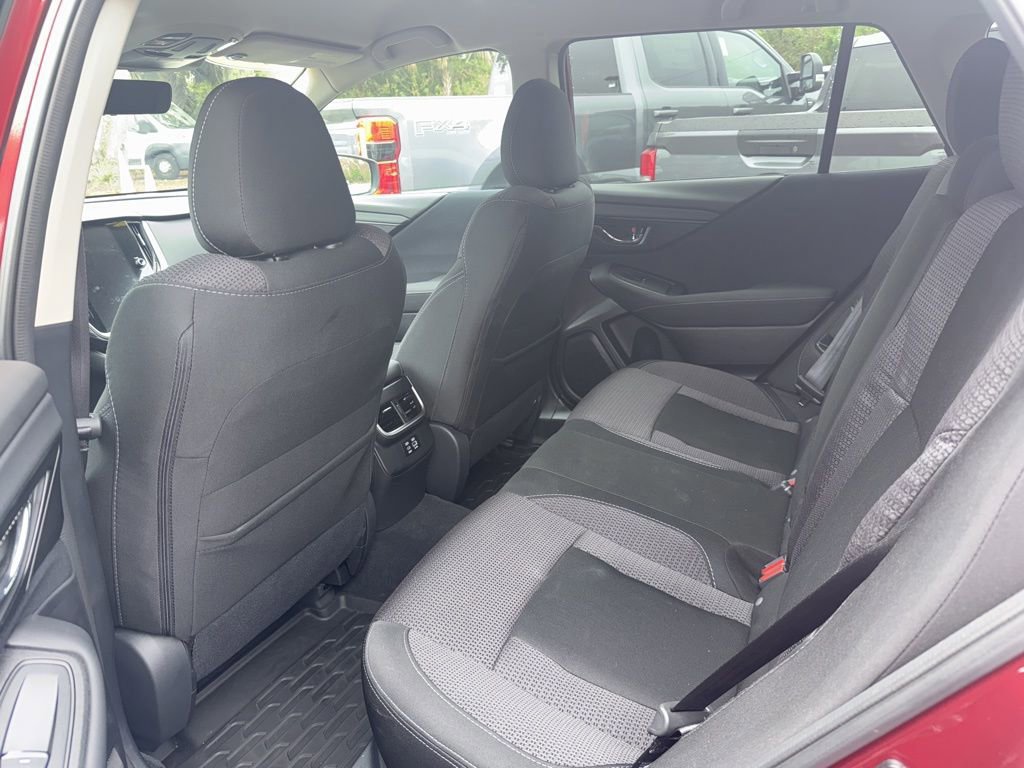Used 2025 Subaru Outback Premium image 5