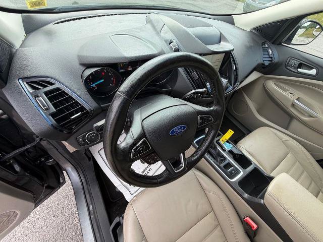 Certified 2019 Ford Escape Titanium AWD/4WD image 18