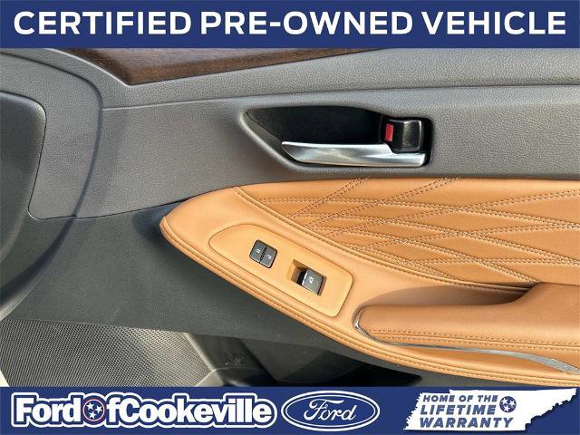 Used 2022 Toyota Avalon Limited image 22