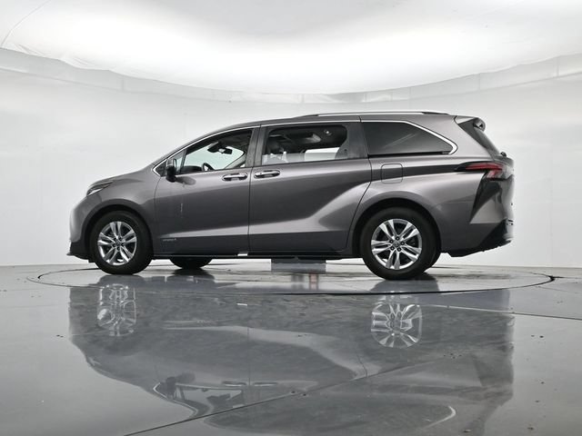 Used 2021 Toyota Sienna Limited FWD image 42