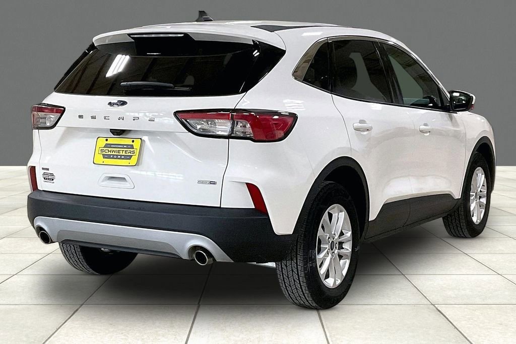 Certified 2020 Ford Escape SE image 4