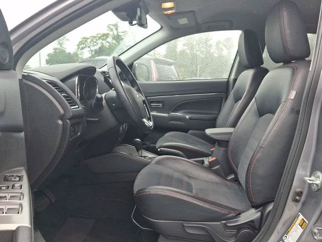 Used 2024 Mitsubishi Outlander Sport SE AWD/4WD image 17