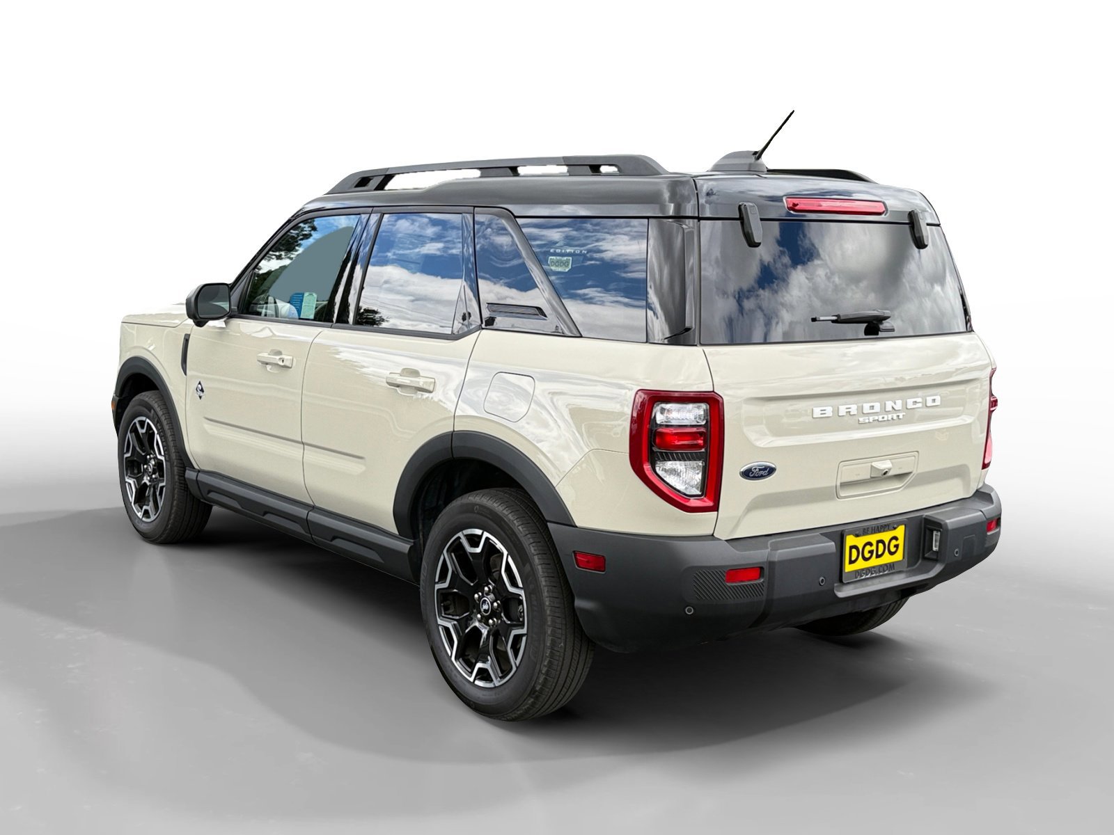 Certified 2025 Ford Bronco Sport Outer Banks w/ Outer Banks Tech Package+ AWD/4WD image 5