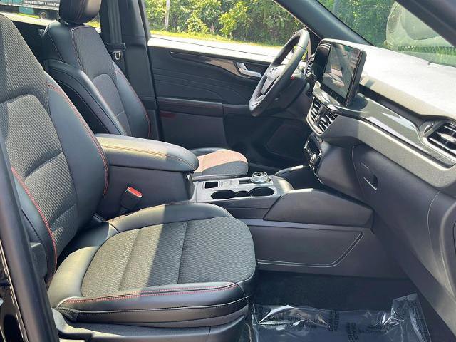 Certified 2024 Ford Escape ST-Line w/ Tech Pack #1 image 30