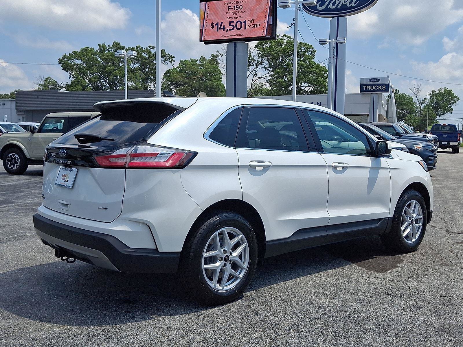 Certified 2023 Ford Edge SEL w/ Convenience Package AWD/4WD image 6