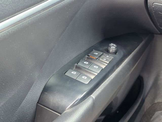 Used 2019 Toyota Camry SE FWD image 15