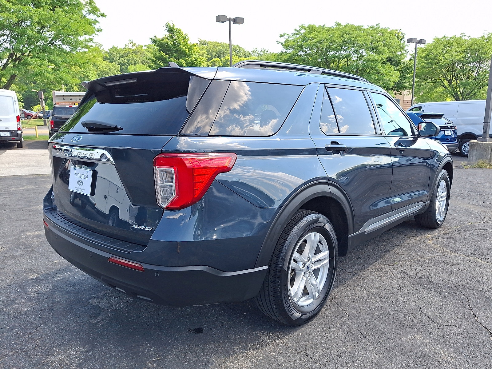 Certified 2023 Ford Explorer XLT AWD/4WD image 6