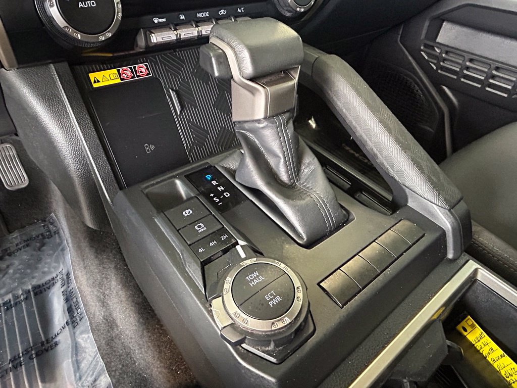 Used 2024 Toyota Tacoma SR5 w/ SR5 Upgrade Package AWD/4WD image 14
