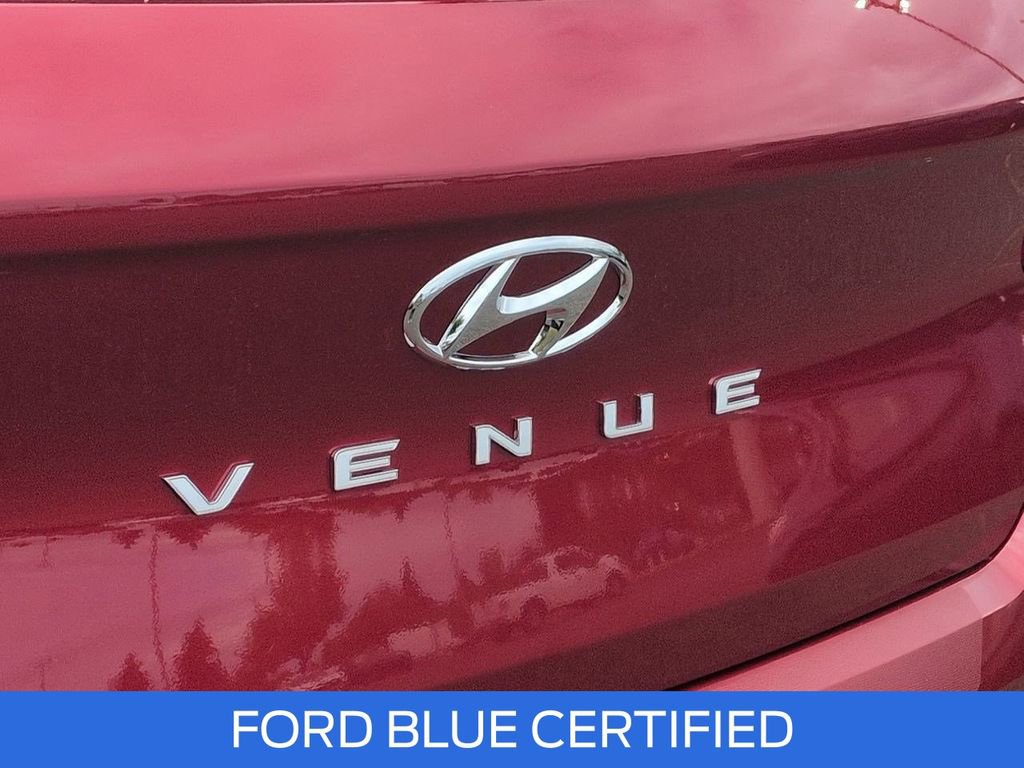 Used 2024 Hyundai Venue SEL FWD image 26