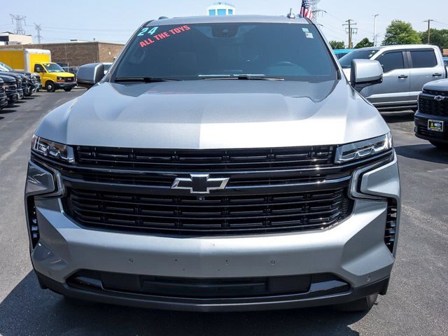 Used 2024 Chevrolet Tahoe RST w/ Luxury Package AWD/4WD image 5
