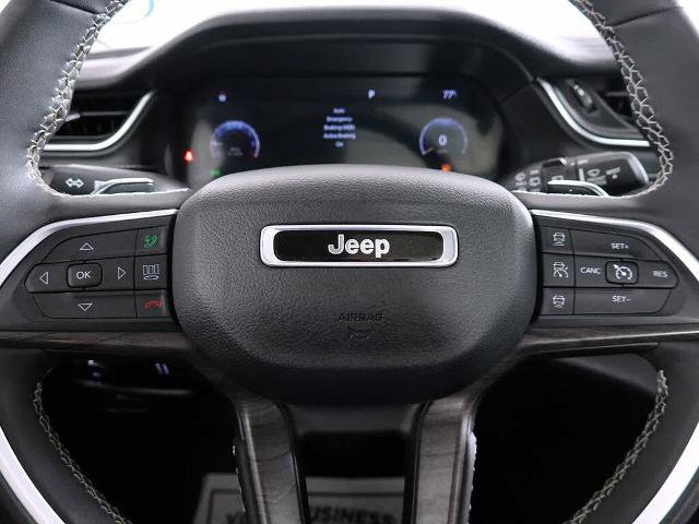 Used 2024 Jeep Grand Cherokee Limited AWD/4WD image 21