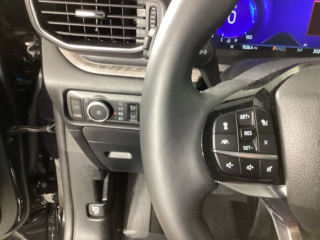Certified 2023 Ford Explorer Platinum w/ Technology Package AWD/4WD image 22