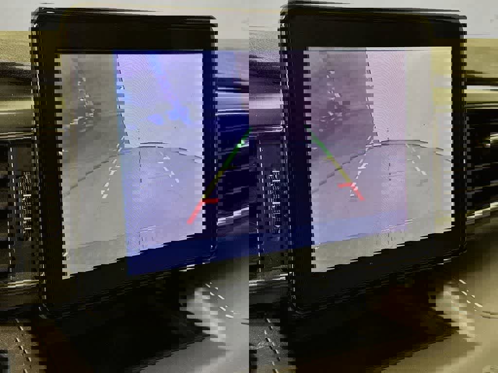 Certified 2020 Ford Explorer XLT w/ Equipment Group 202A image 29