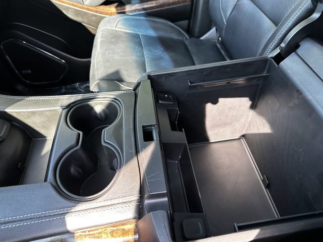Used 2019 Chevrolet Suburban LT AWD/4WD image 25