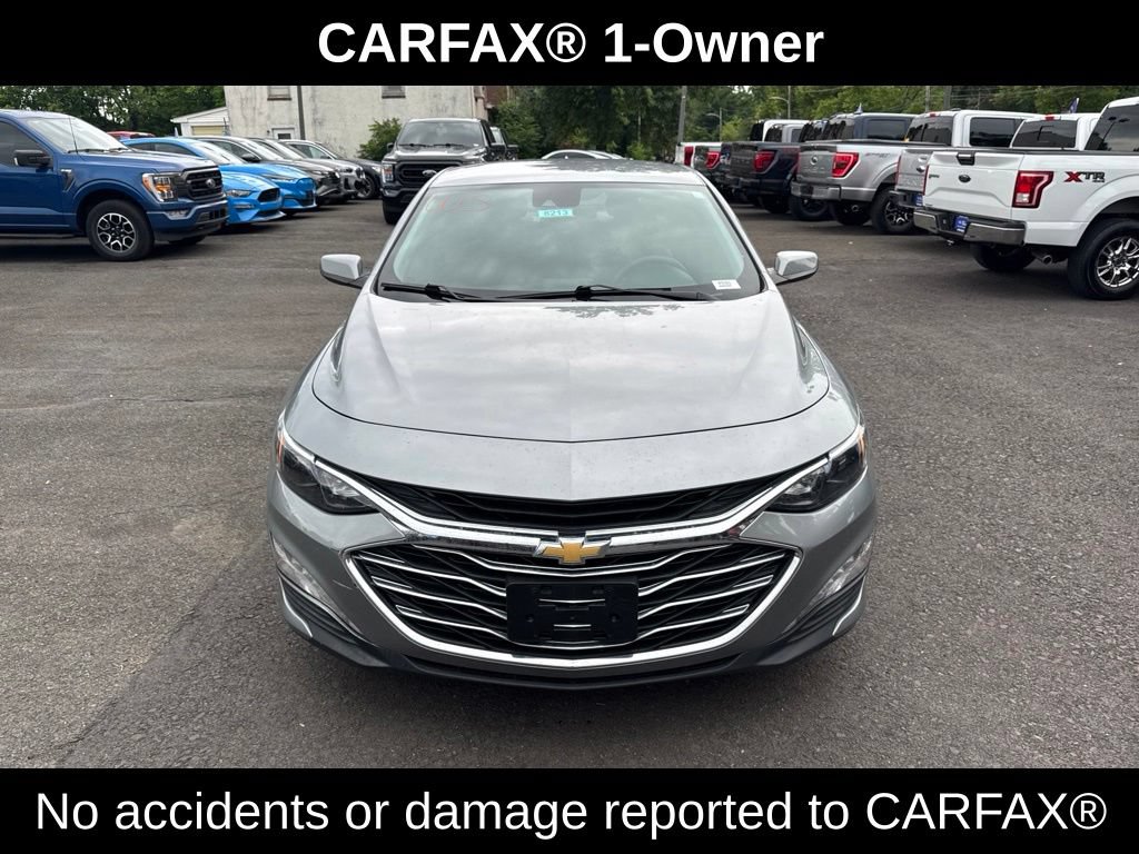 Used 2024 Chevrolet Malibu LT FWD image 2