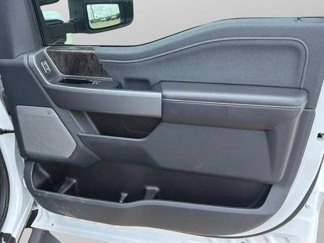 Certified 2025 Ford F350 Lariat AWD/4WD image 11
