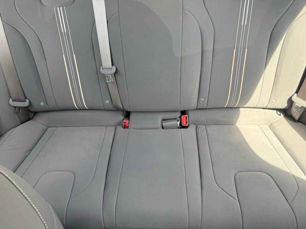 Used 2025 Hyundai Elantra Sport FWD image 30