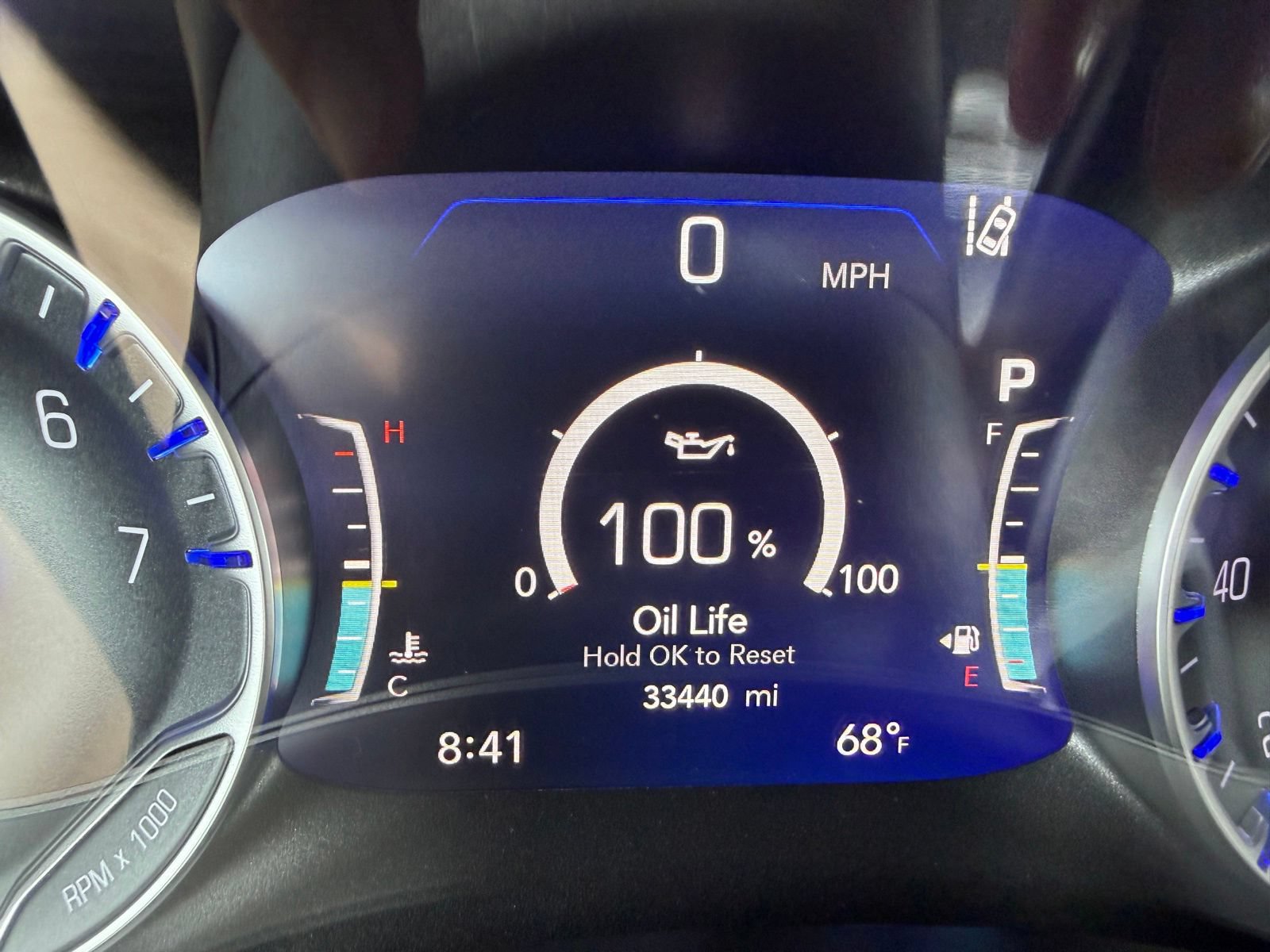 Used 2024 Chrysler Pacifica Touring-L FWD image 13