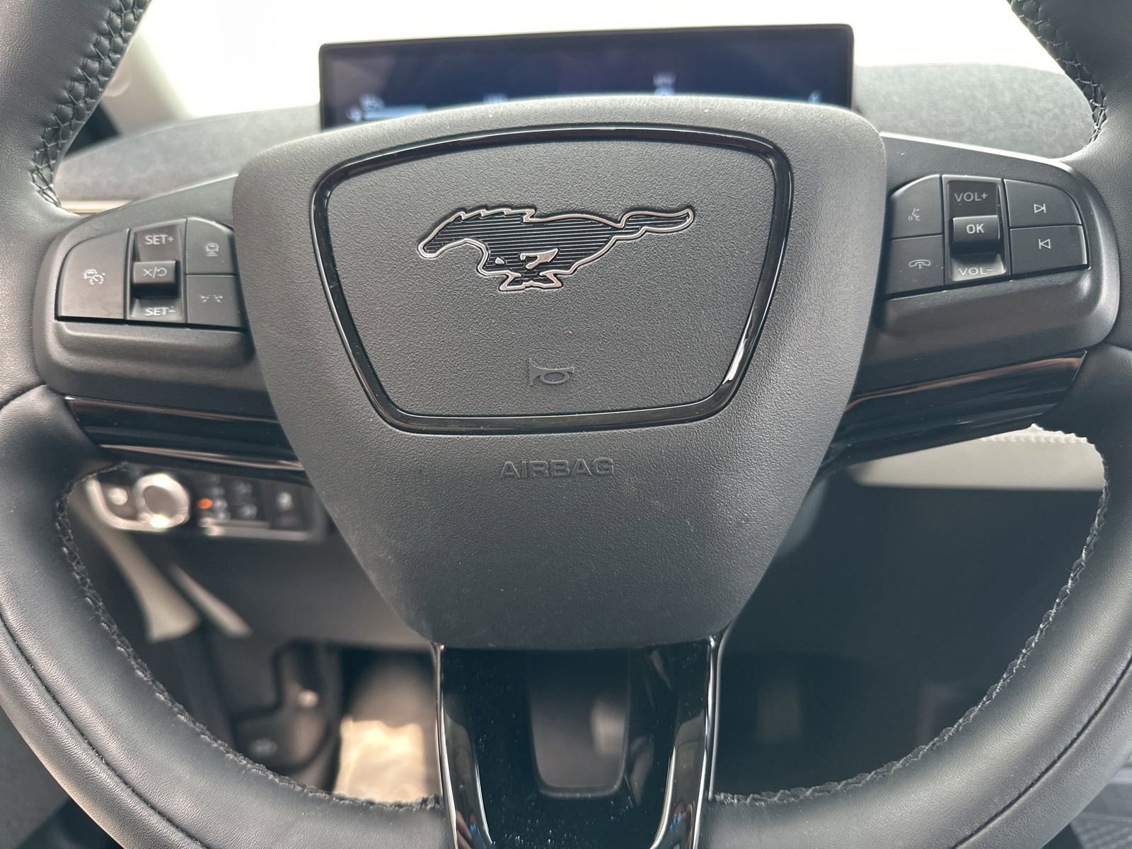 Certified 2025 Ford Mustang Mach-E Premium image 19