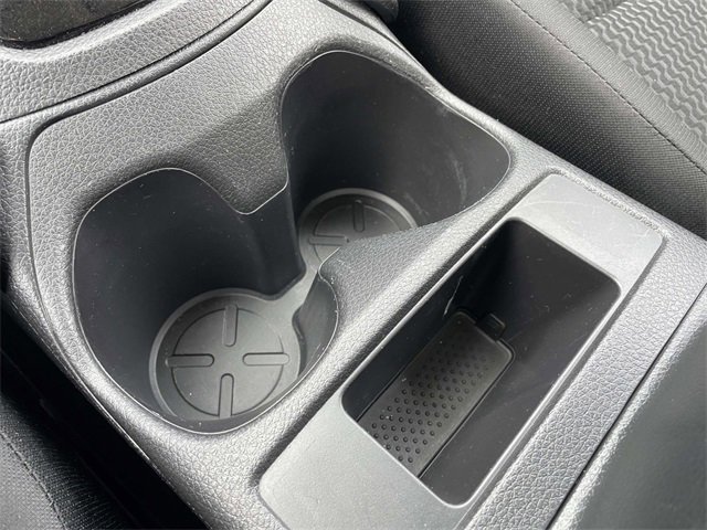 Used 2021 Nissan Rogue Sport S image 11