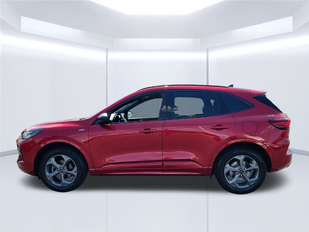 Certified 2023 Ford Escape ST-Line w/ Tech Pack #1 AWD/4WD image 9