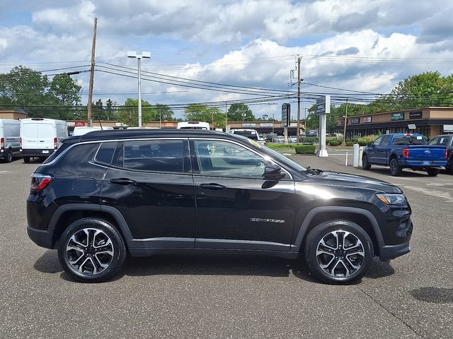 Used 2024 Jeep Compass Limited AWD/4WD image 7