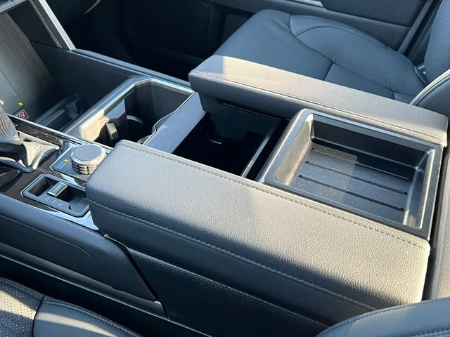 Used 2025 Toyota Tundra Limited image 40