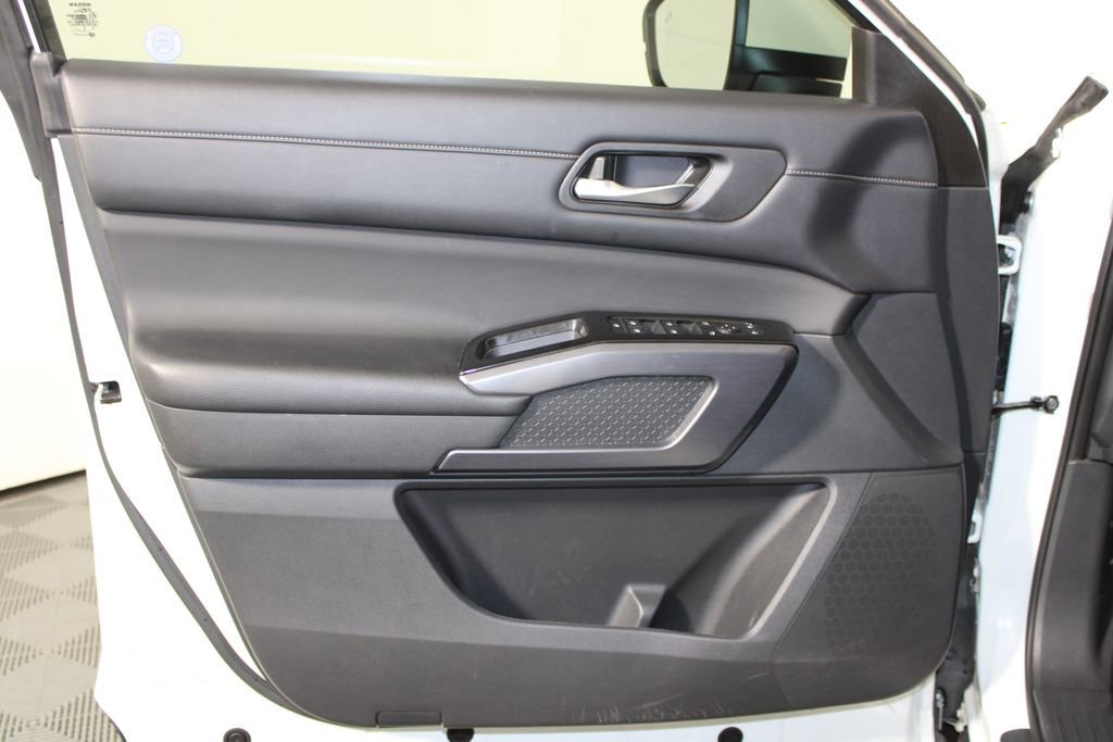 Used 2024 Nissan Pathfinder SL w/ SL Premium Package image 21