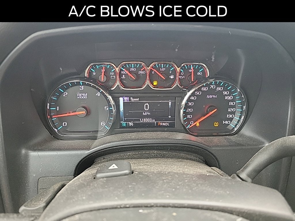 Used 2018 Chevrolet Silverado 1500 LT w/ All Star Edition AWD/4WD image 27