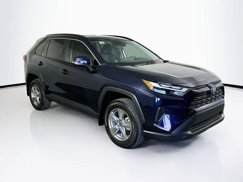 Used 2025 Toyota RAV4 XLE FWD image 24