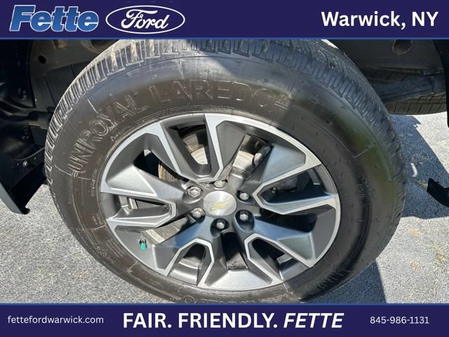 Used 2023 Chevrolet Silverado 1500 LT AWD/4WD image 15