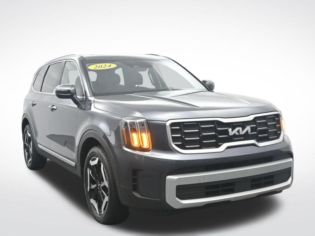 Used 2024 Kia Telluride S w/ S Sunroof Package FWD image 3