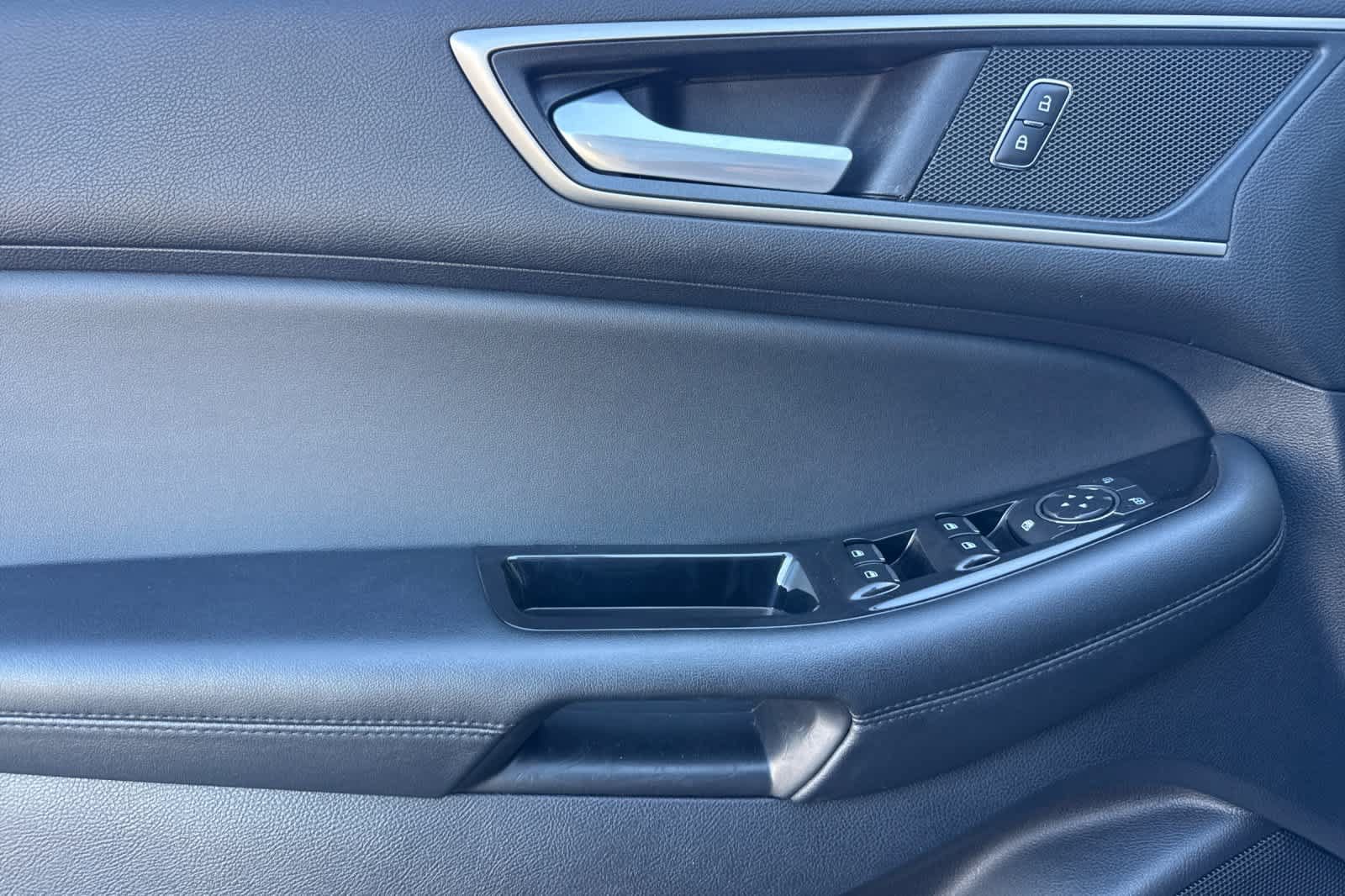 Certified 2020 Ford Edge SEL AWD/4WD image 12