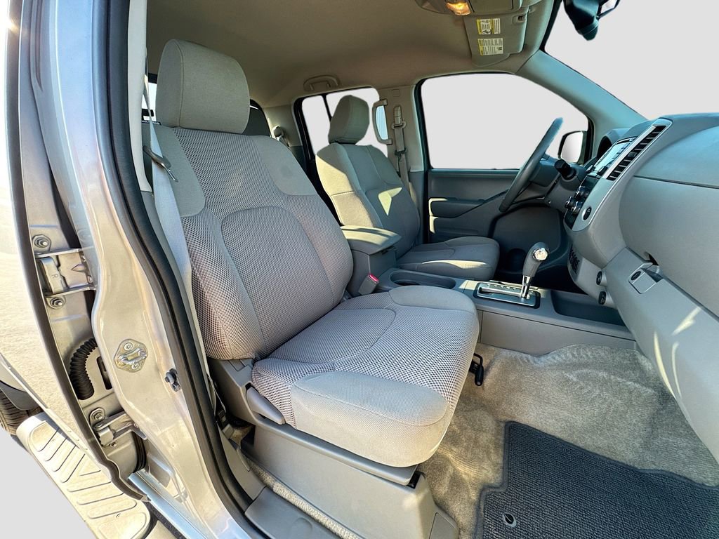 Used 2018 Nissan Frontier SV w/ Value Truck Package RWD image 28