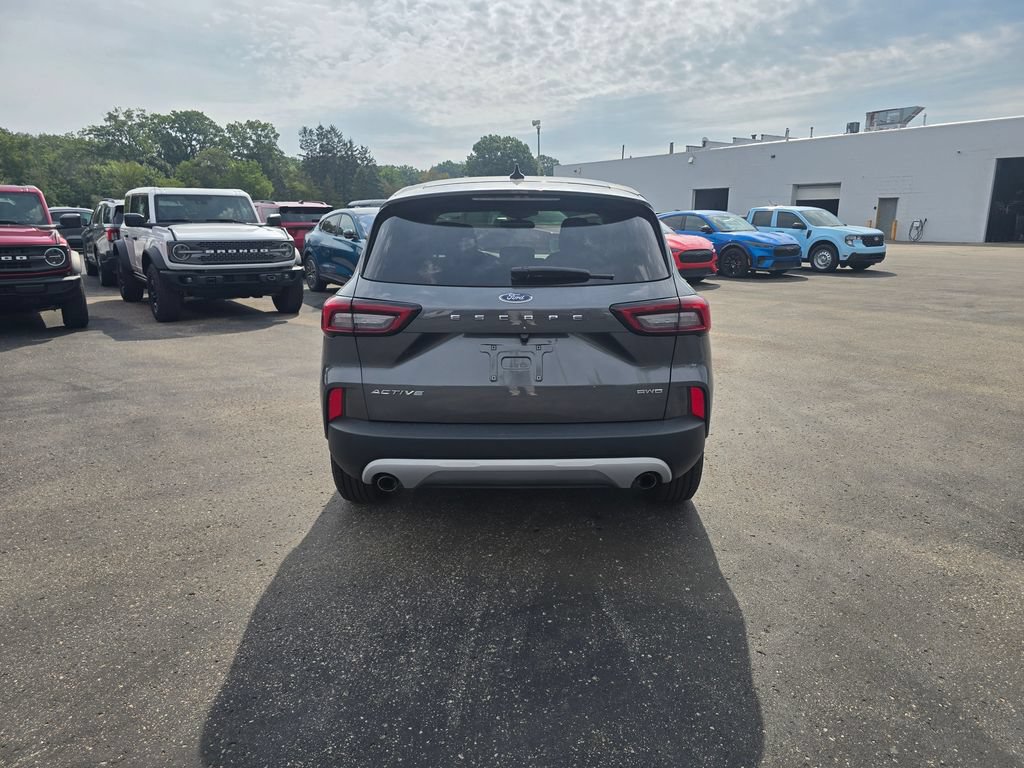 Certified 2023 Ford Escape Active AWD/4WD image 5
