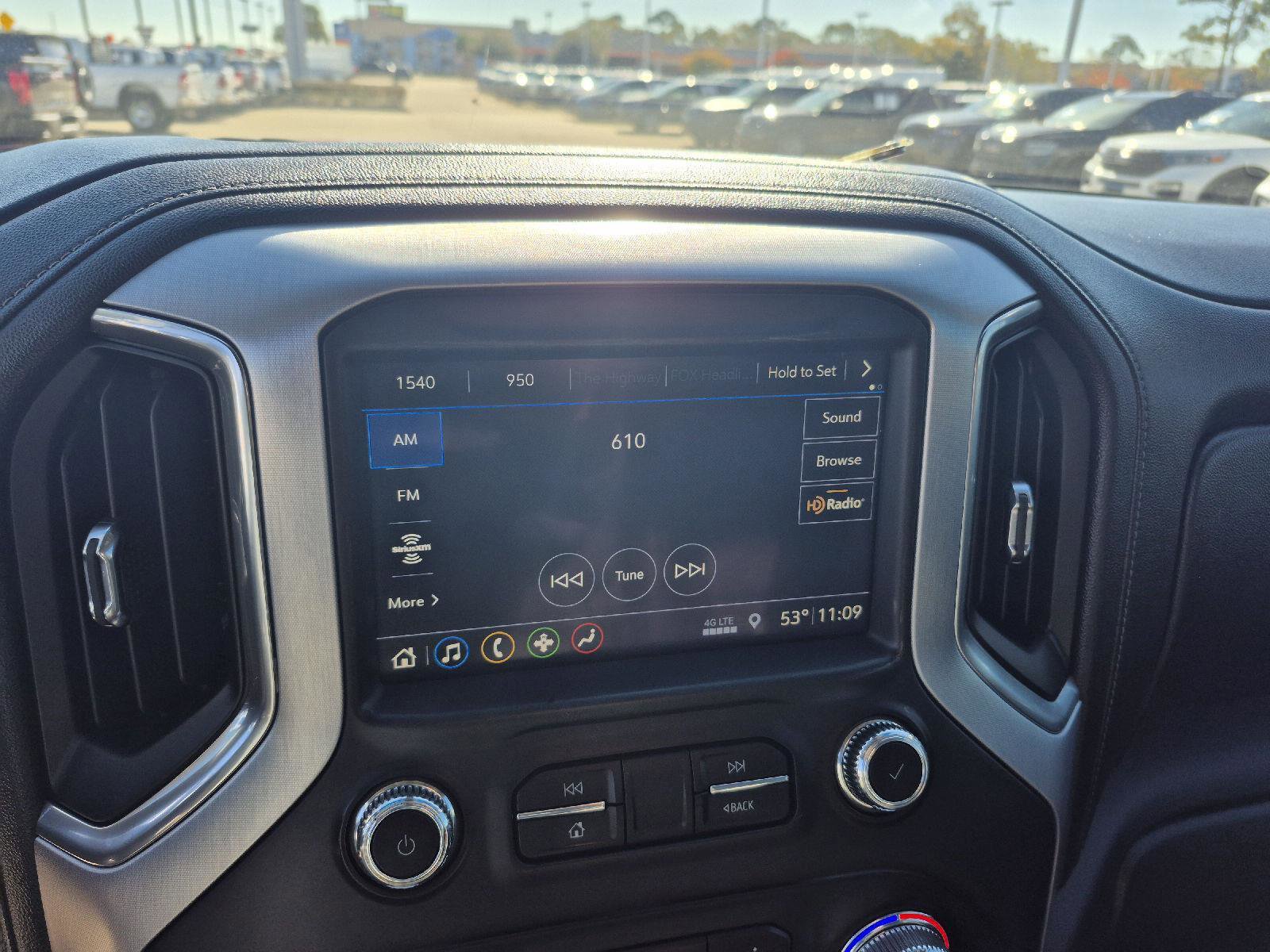 Used 2019 GMC Sierra 1500 SLT w/ Driver Alert Package I image 19