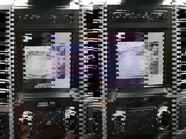 Certified 2020 Ford F150 Platinum w/ Equipment Group 701A Luxury image 29