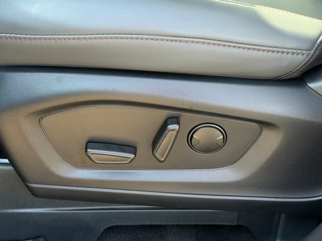 Certified 2025 Ford Explorer Active w/ Active Comfort Package AWD/4WD image 4