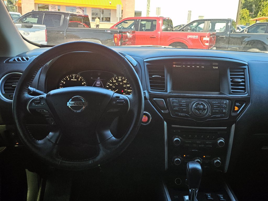 Used 2019 Nissan Pathfinder SL w/ Rock Creek Edition FWD image 31