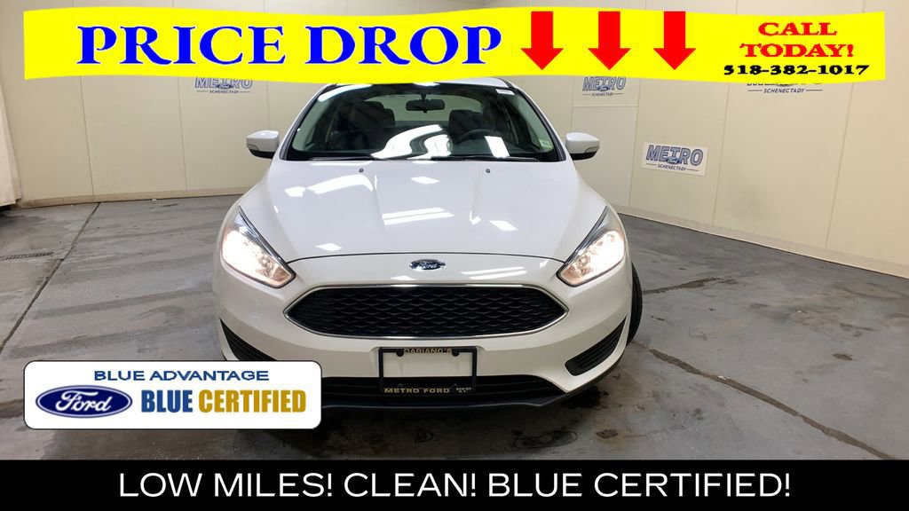 Certified 2017 Ford Focus SE FWD image 9