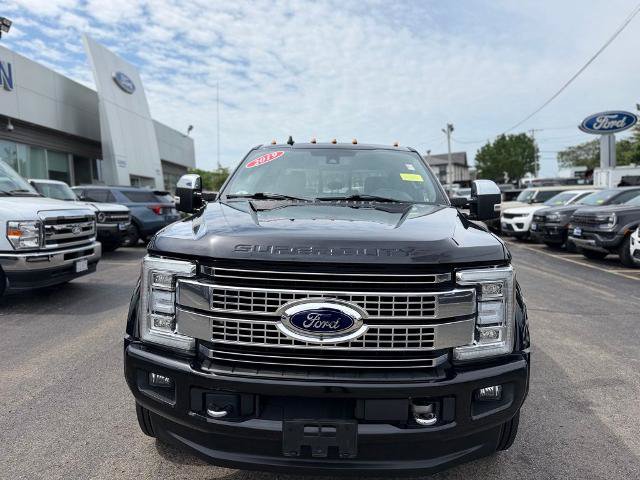 Certified 2019 Ford F450 Platinum w/ Platinum Ultimate Package AWD/4WD image 9