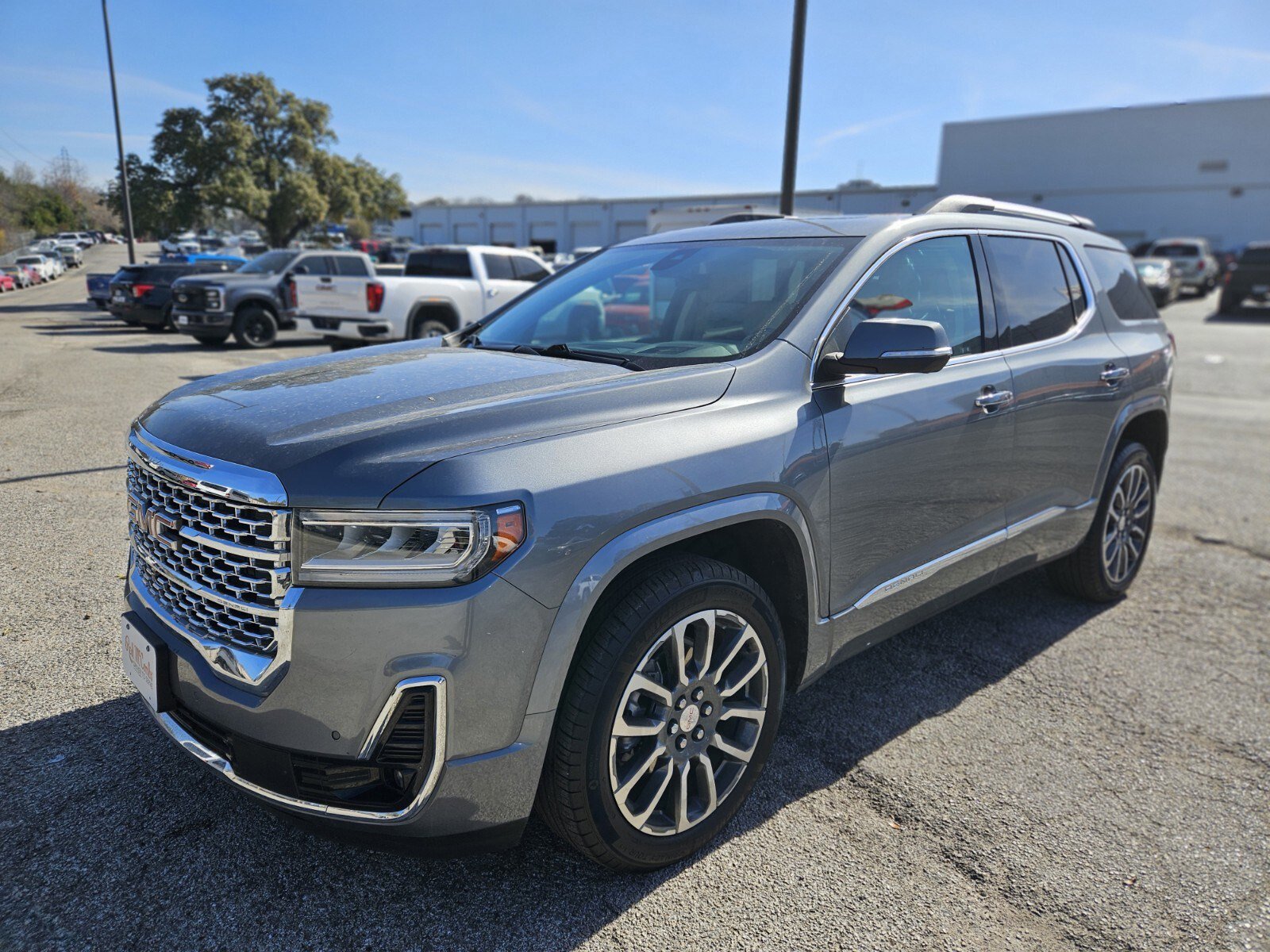 Used 2022 GMC Acadia Denali w/ Denali Technology Package image 7