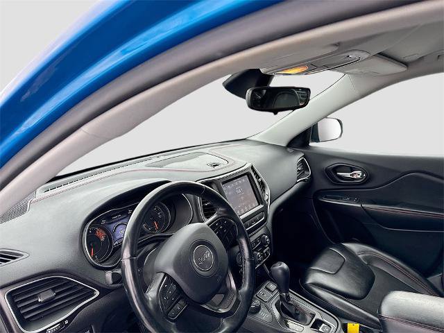 Used 2021 Jeep Cherokee Trailhawk image 9